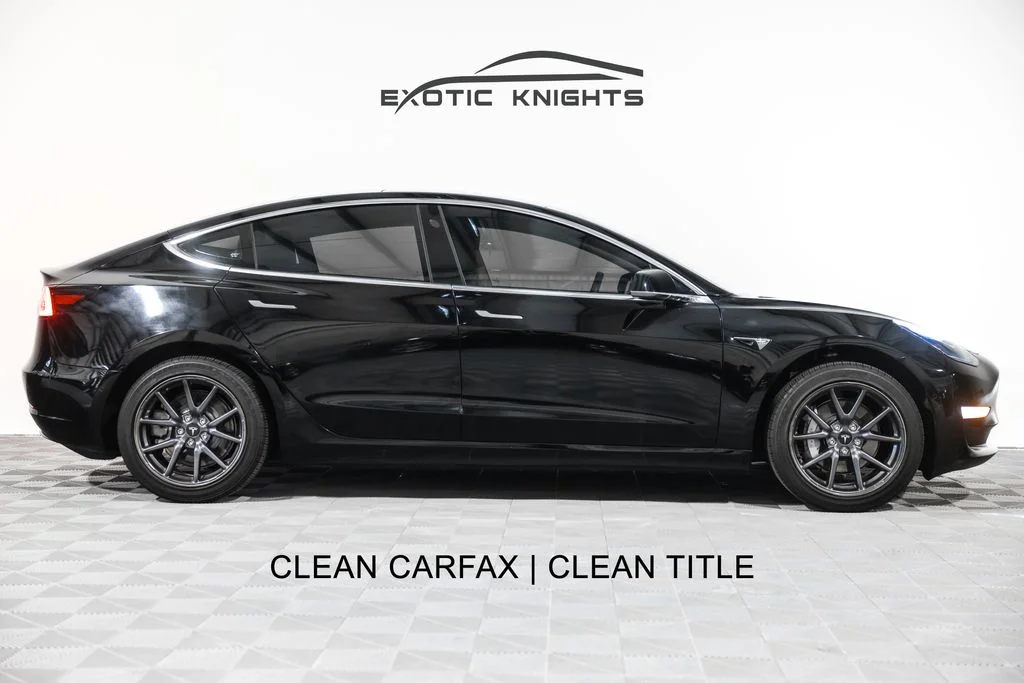2019 Tesla Model 3 Rear-Wheel Drive Mid Range's photo