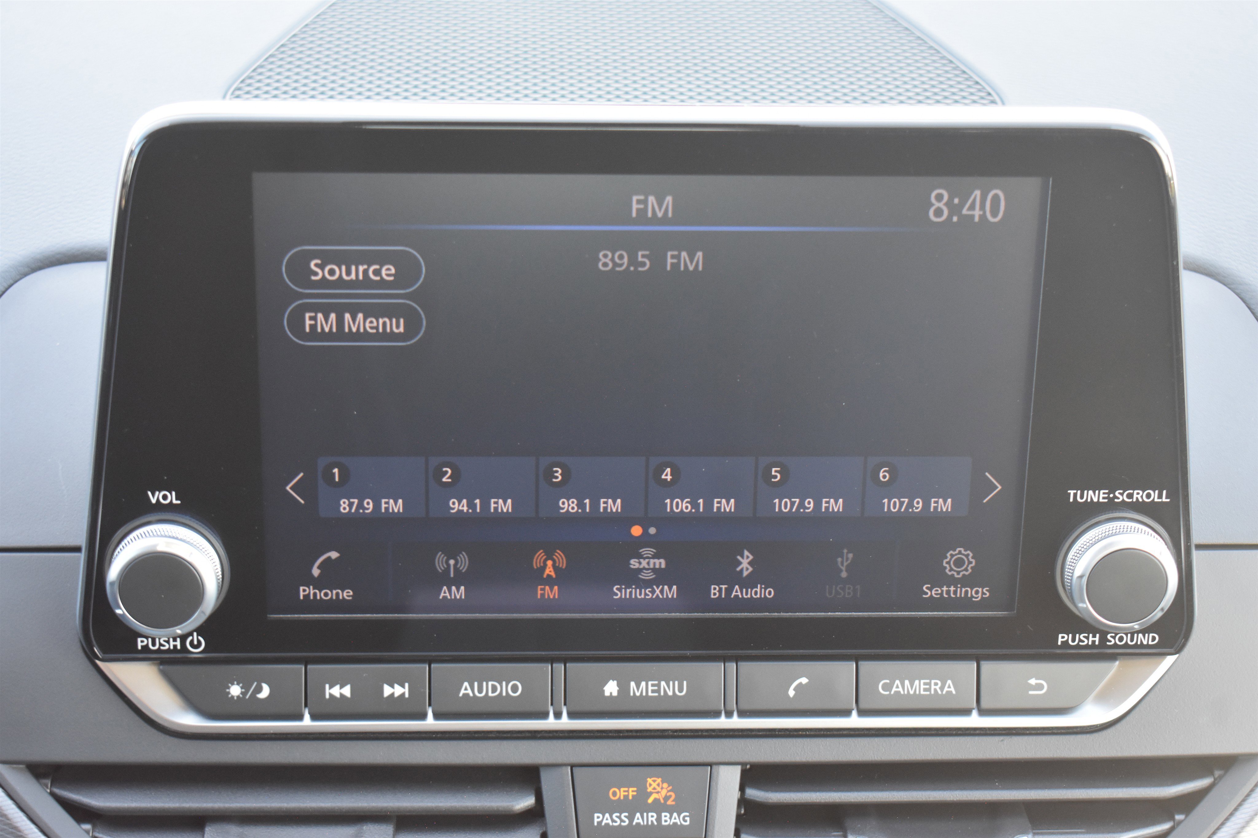 Used 2025 Super Black Nissan SR image 24