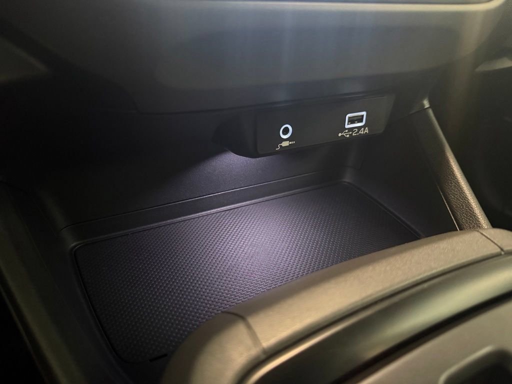 Used 2025 Gray Subaru Base image 13