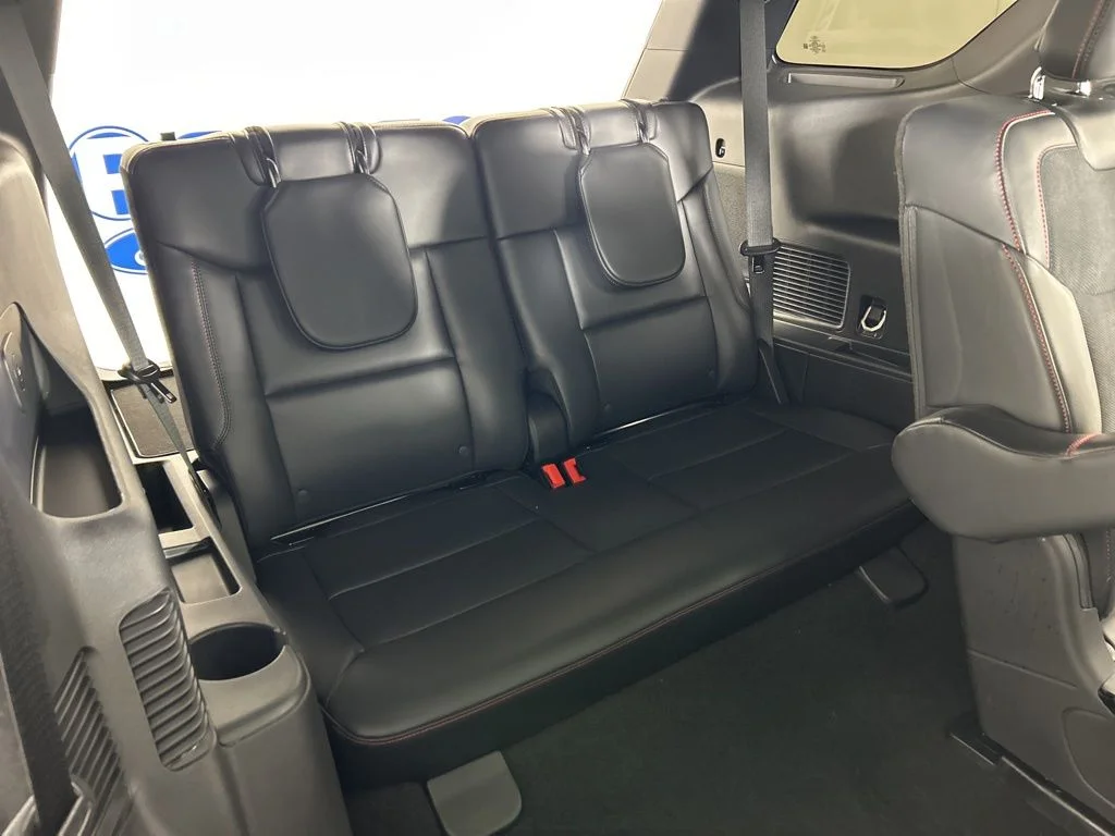 2025 Ford Explorer ST - Photo 39
