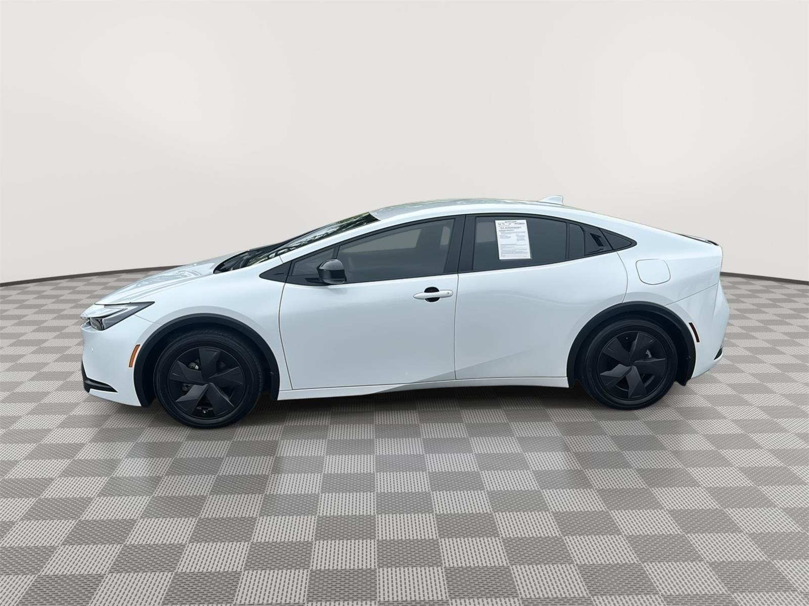 Used 2024 Wind Chill Pearl Toyota SE image 15