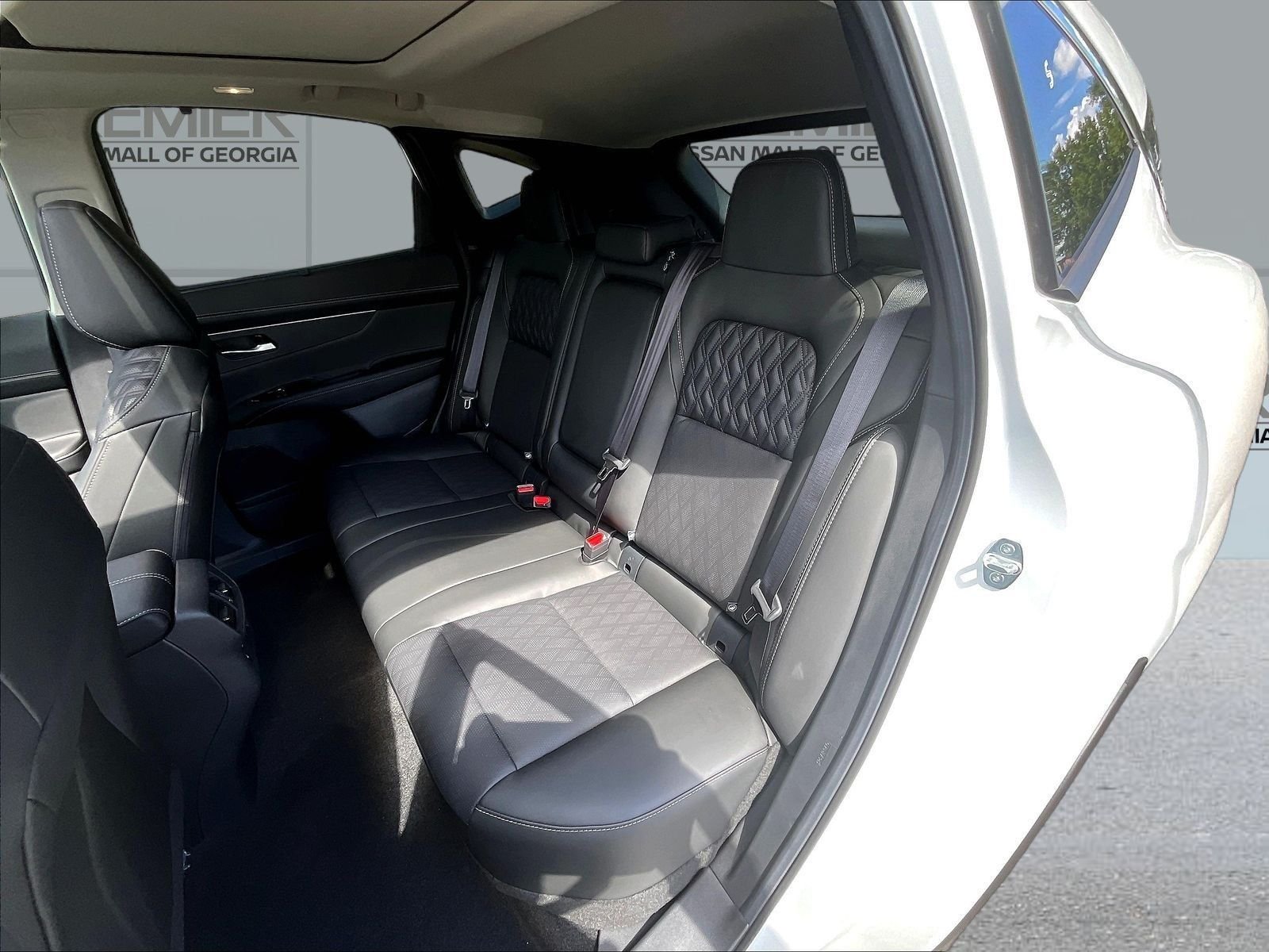 New 2026 White Nissan Platinum image 10