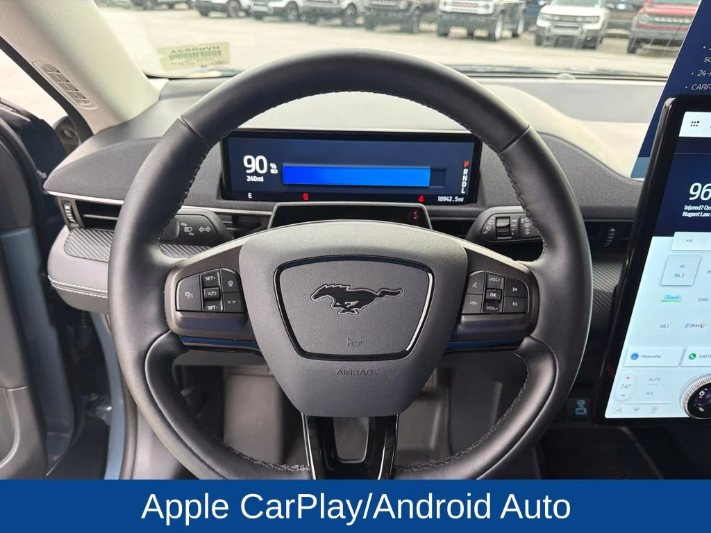 Used 2024 Vapor Blue Metallic Ford Select image 21