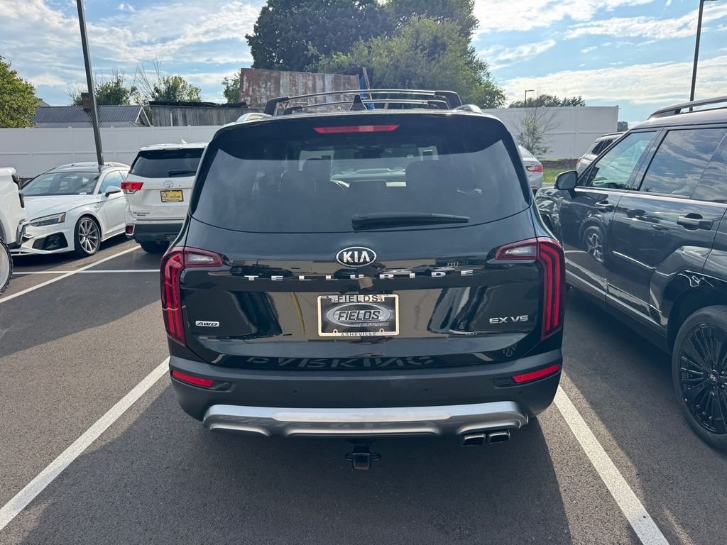 Used 2020 Black Kia EX image 12