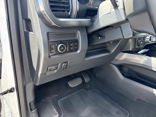 Used 2025 Oxford White Ford Lariat image 21