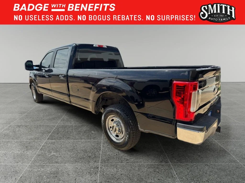 Used 2017 Shadow Black Ford XL image 6