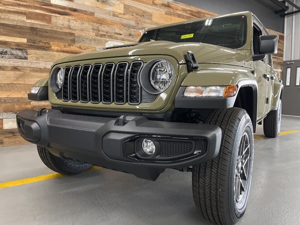 2026 Jeep Gladiator Sport S - Photo 11