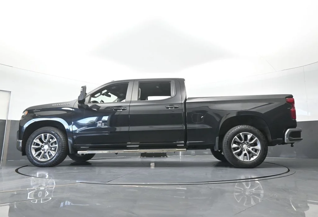 Used 2021 Black Chevrolet LT image 57