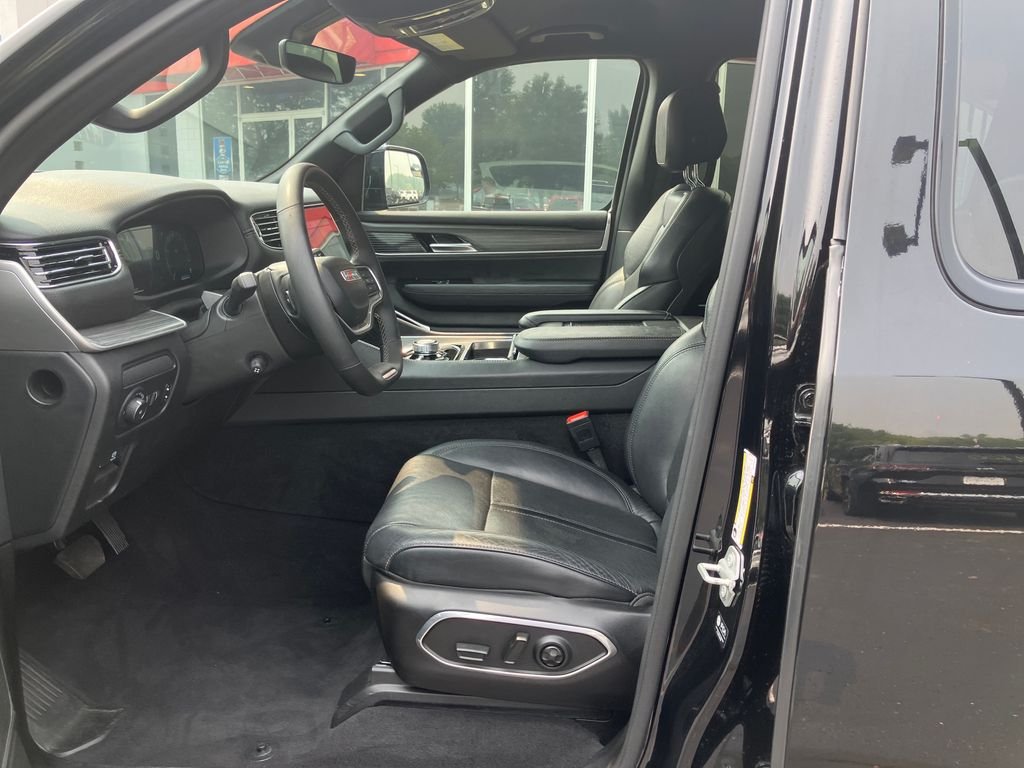 Used 2024 Black Jeep Series III image 5