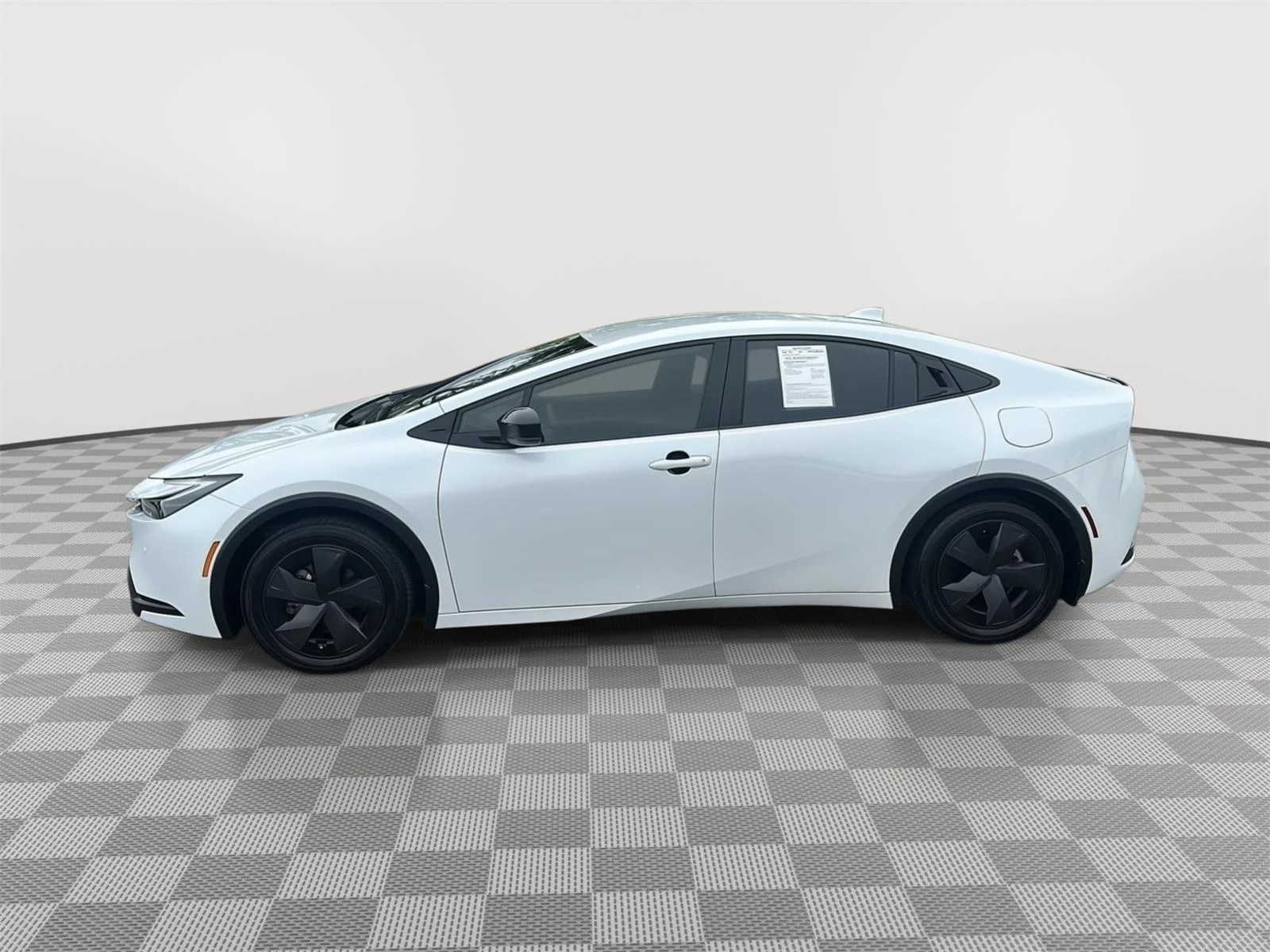 Used 2024 Wind Chill Pearl Toyota SE image 15