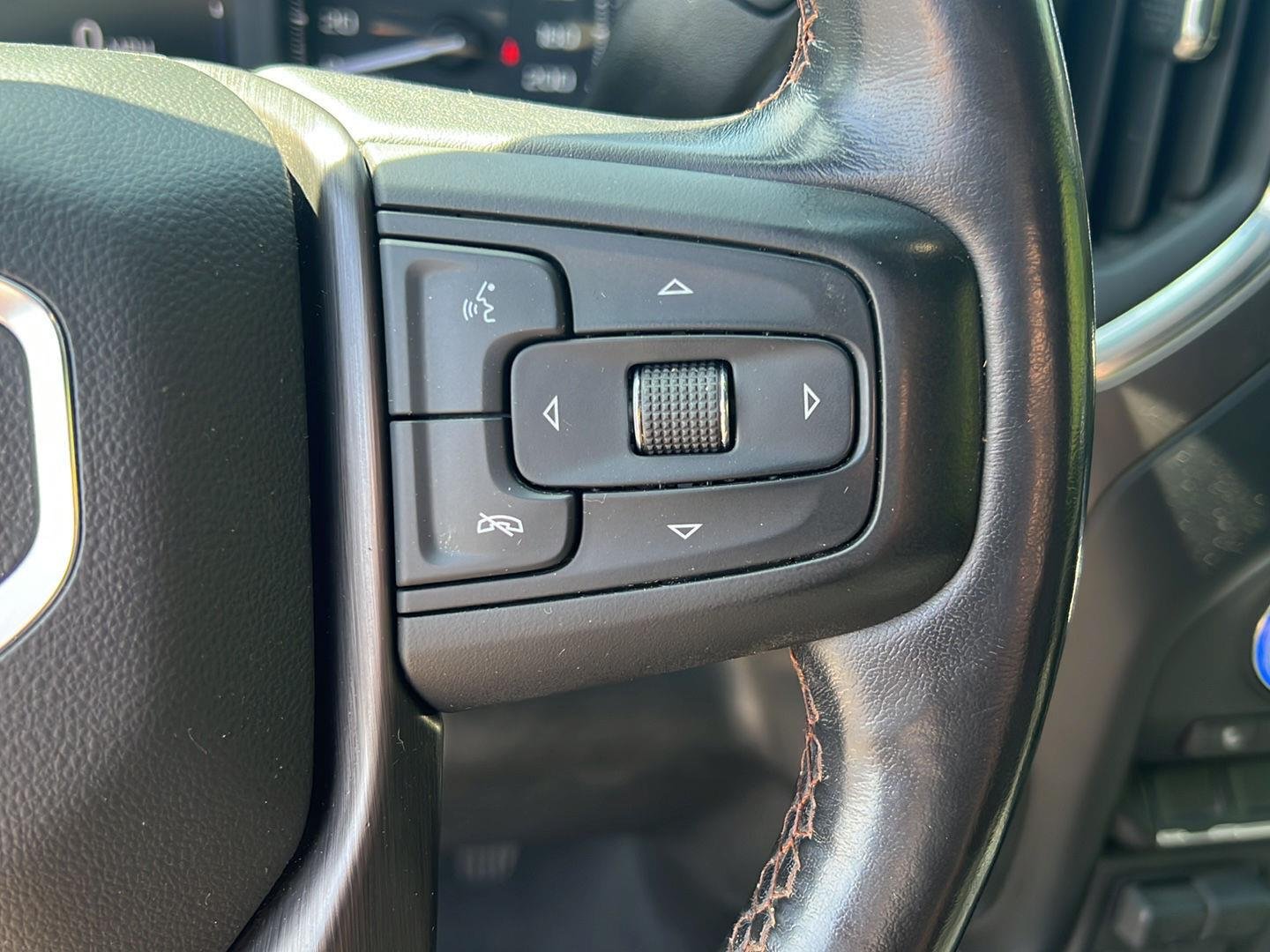 Used 2021 Onyx Black GMC AT4 image 9