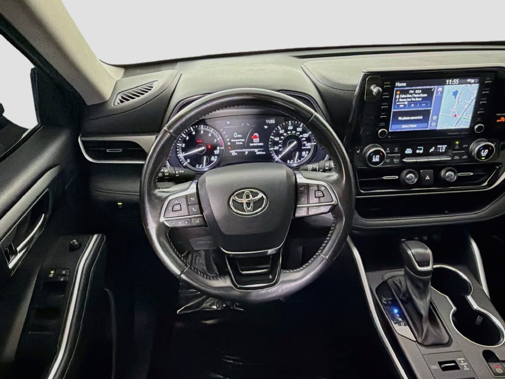 Used 2021  Toyota XLE image 24