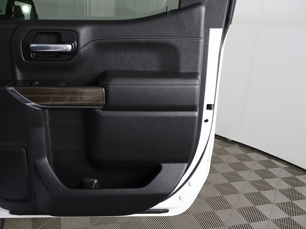 Used 2020 White Chevrolet RST image 21