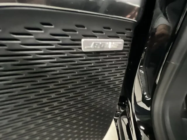 2027 GMC Acadia Denali - Photo 26