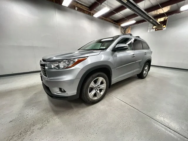 Used 2016 Silver Toyota Limited image 1