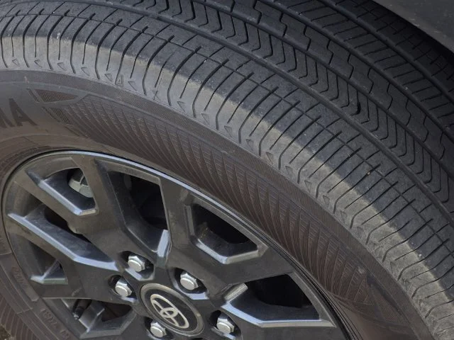 Used 2025 Ice Cap Toyota SR5 image 3