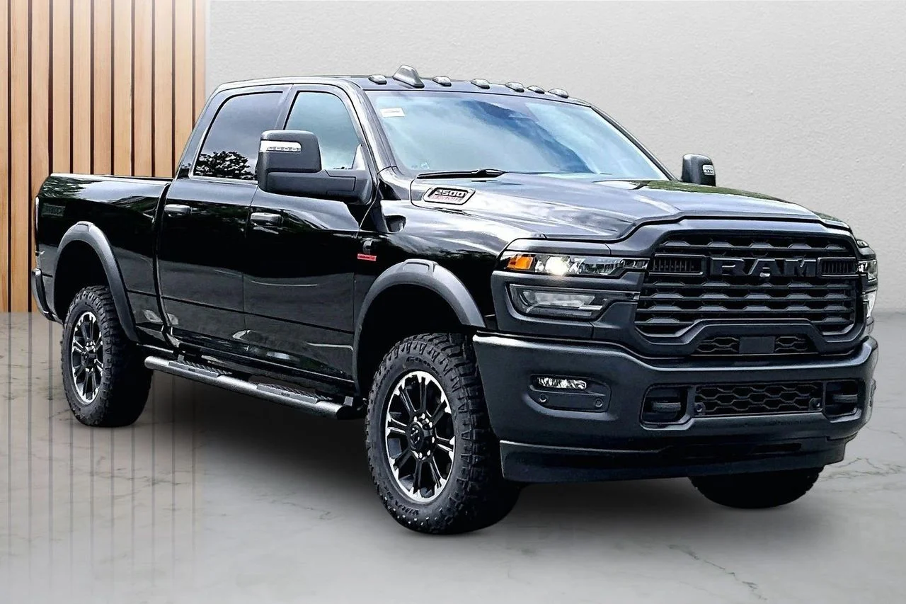 New 2026 Diamond Black Crystal Pearlcoat RAM  image 2