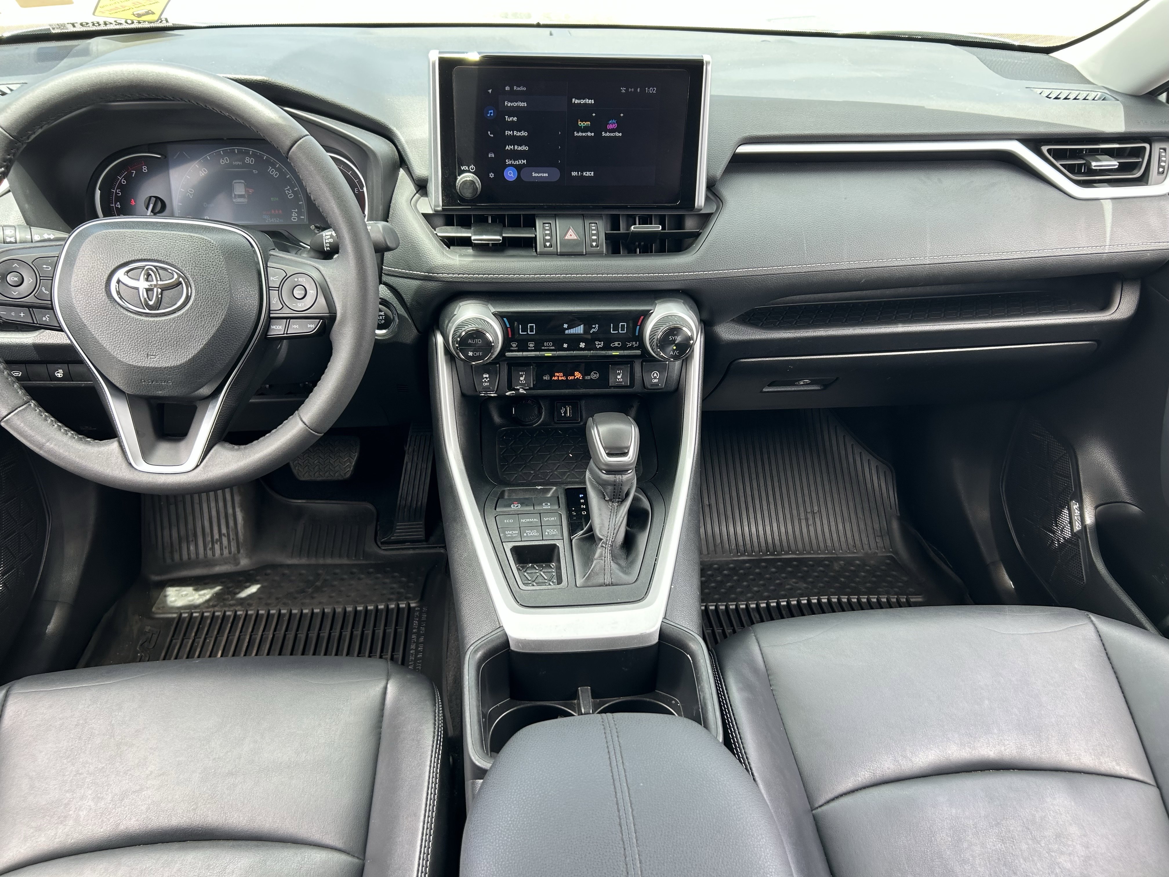 Used 2024 Silver Toyota XLE Premium image 16