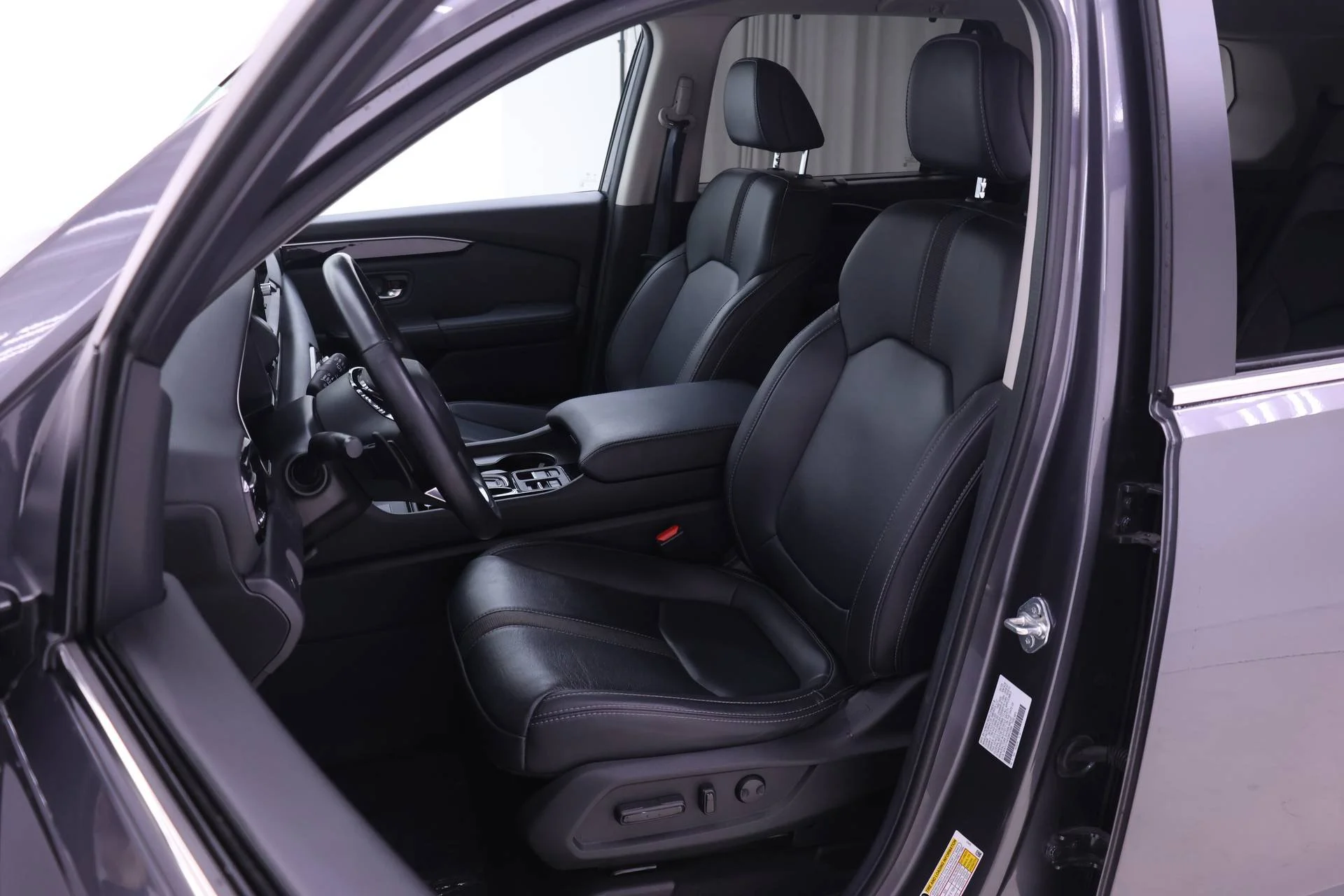 2025 Honda Pilot EX-L - Photo 4