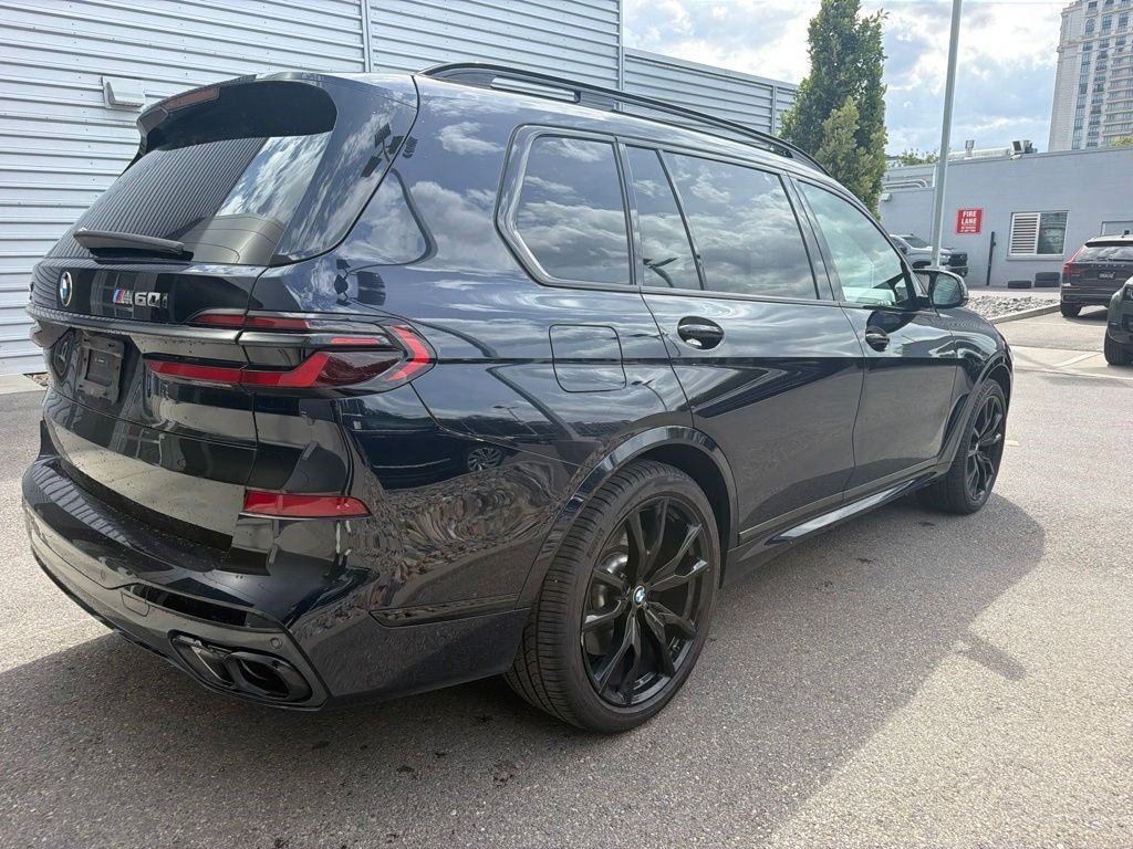 Used 2025 Carbon Black Metallic BMW M60i image 5