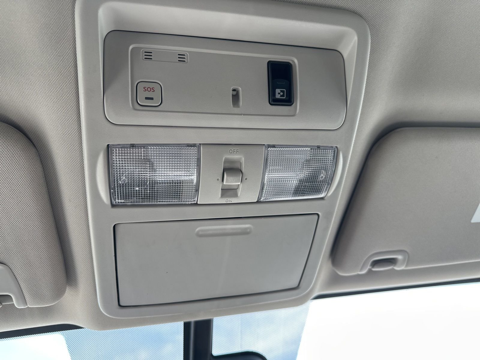 Used 2019 Gray Nissan SL image 73