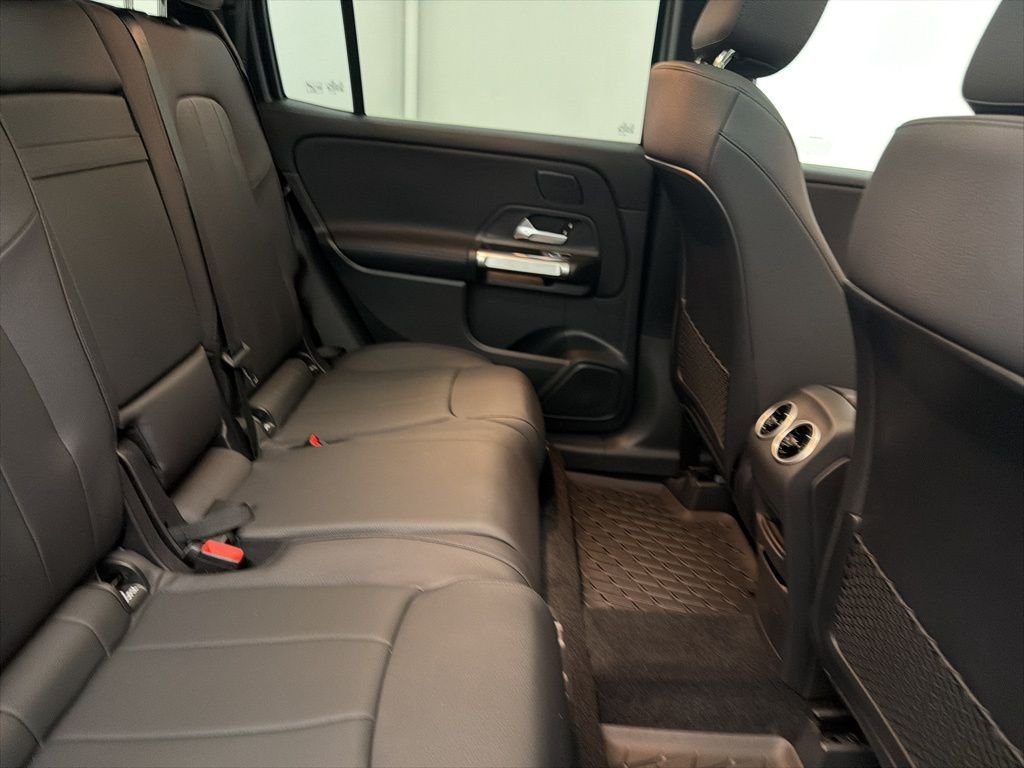 Used 2026  Mercedes-Benz GLB 250 image 27