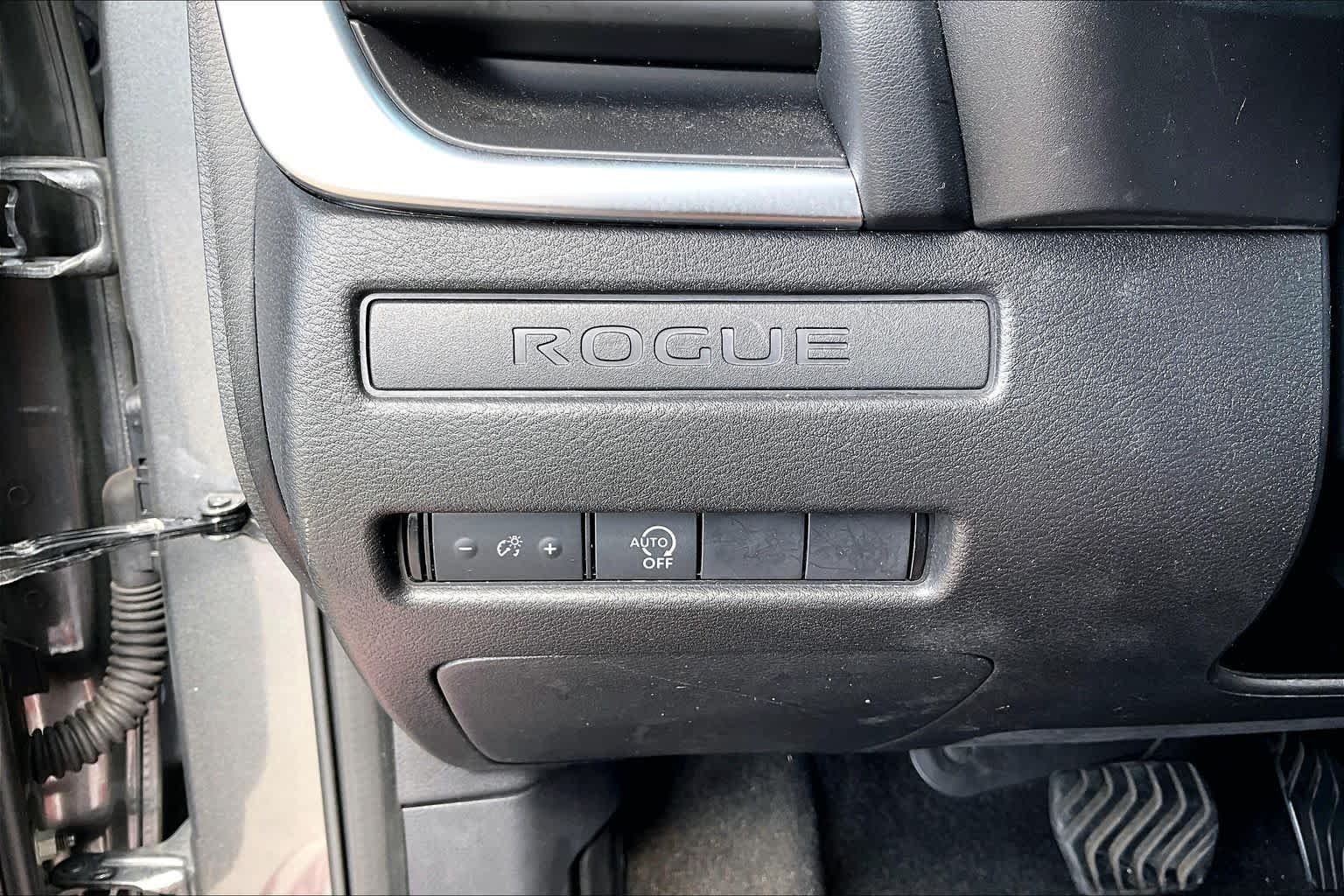 Used 2023 Gun Metallic Nissan S image 33