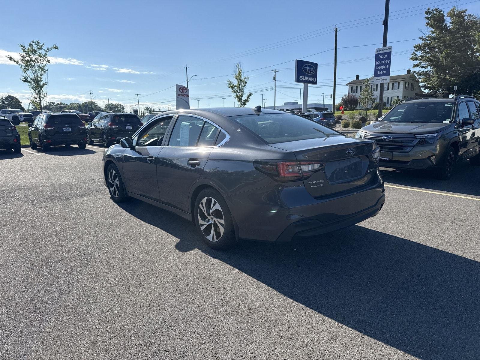 Used 2021 Magnetite Gray Metallic Subaru Premium image 5