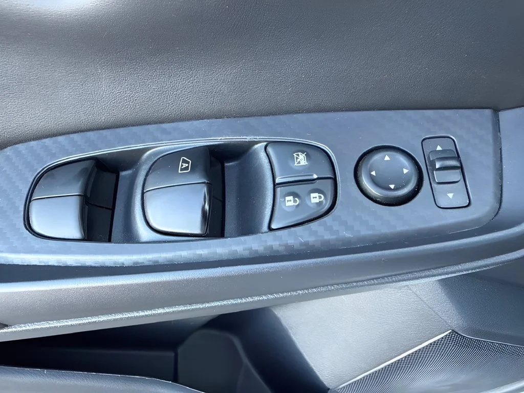 Used 2025 White Nissan SV image 10