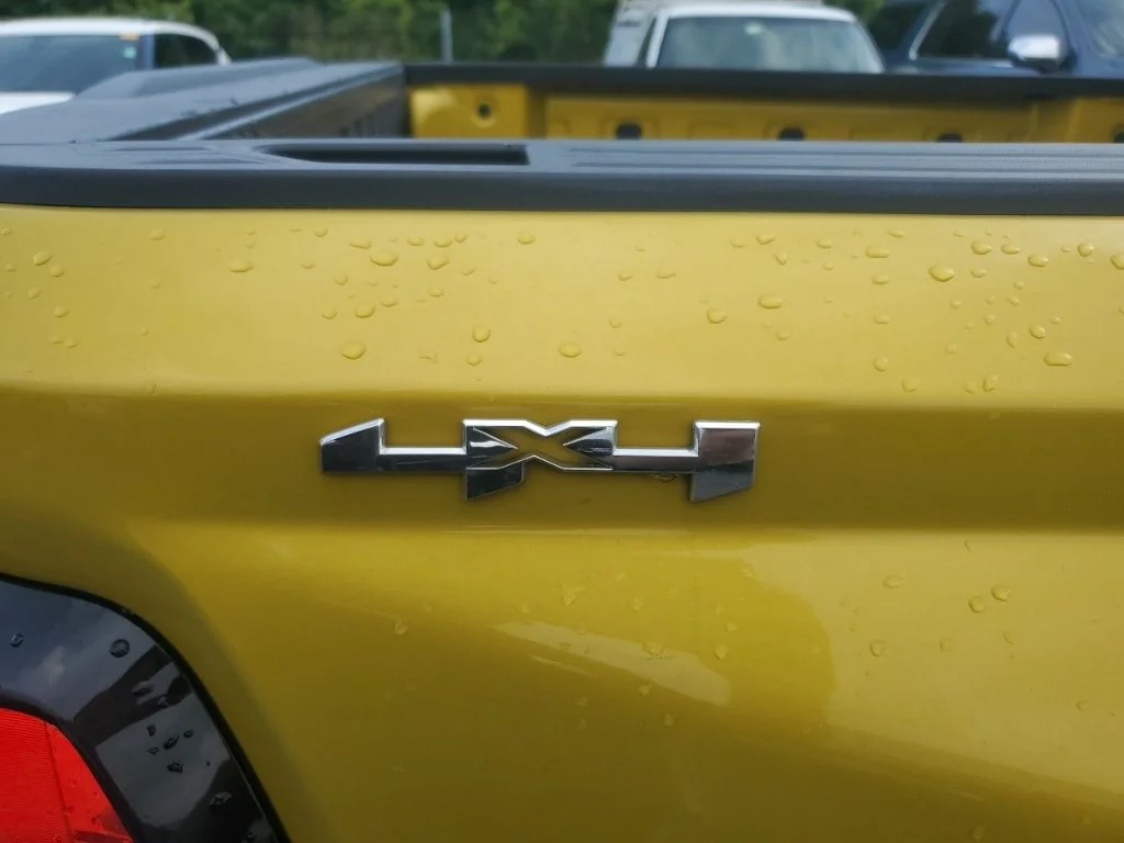 Used 2023 Red GMC Elevation image 7