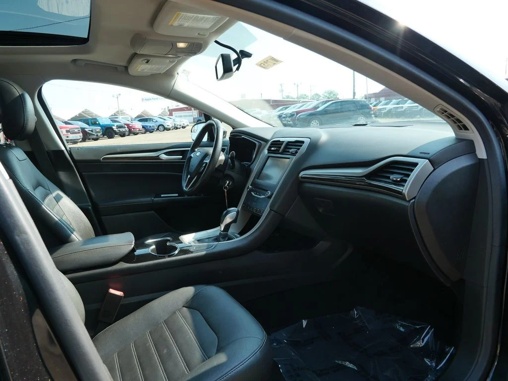 Used 2014 Black Ford SE image 11
