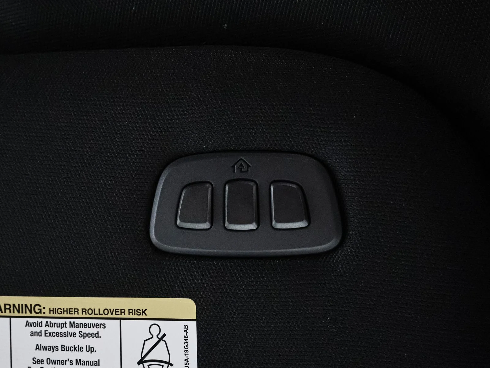 New 2026 Star White Metallic Tri-Coat Ford Lariat® image 31