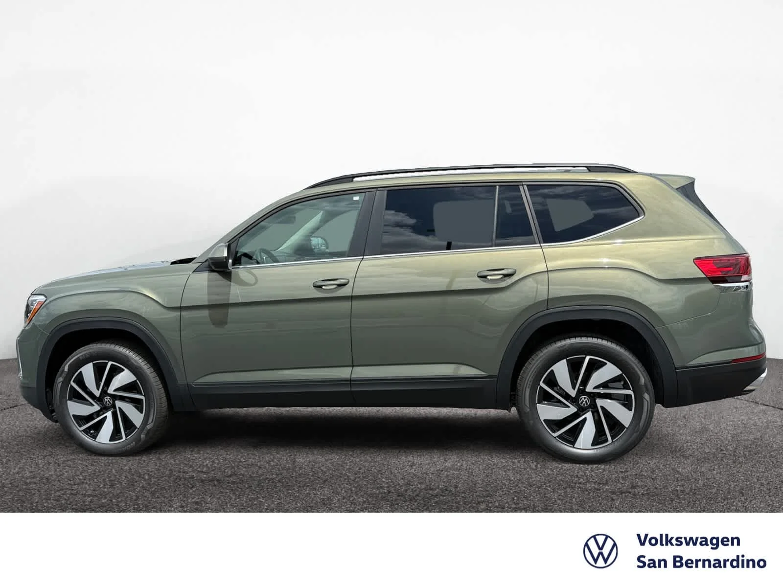 New 2026 Avocado Green Pearl Volkswagen 2.0T SE w/Technology image 8