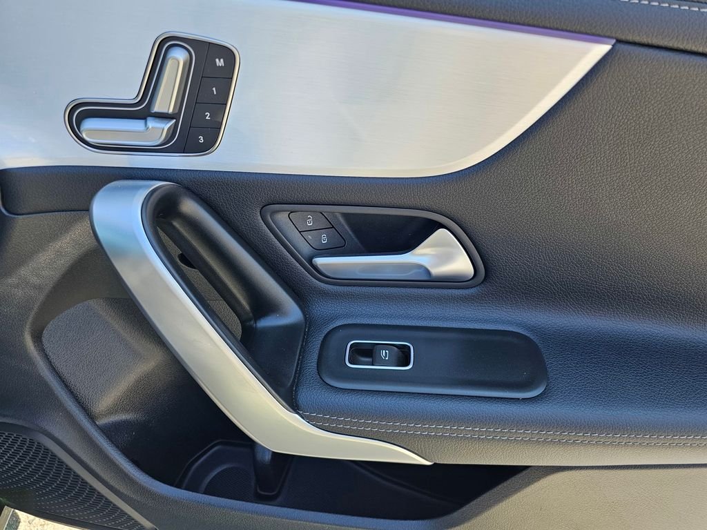 2025 Mercedes-Benz CLA CLA 250 - Photo 12