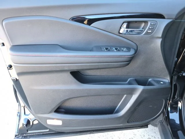 New 2026 Crystal Black Pearl Honda Black Edition image 17