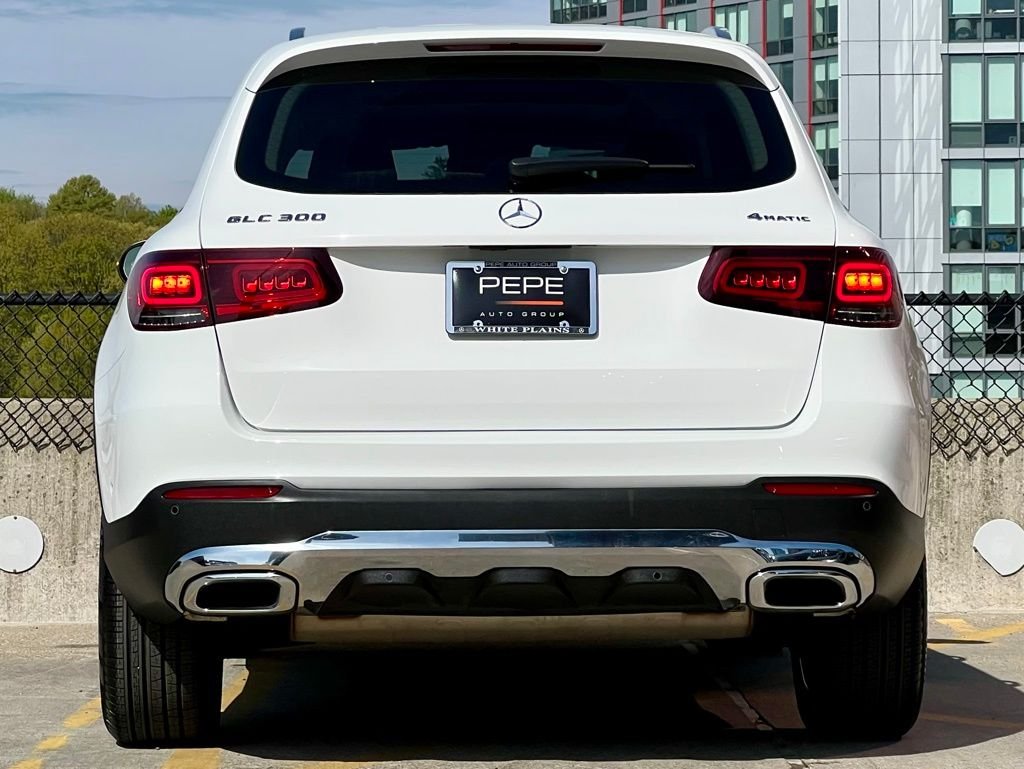 Certified Used 2022  Mercedes-Benz GLC 300 image 6