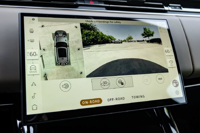 New 2027 Fuji White Land Rover Dynamic SE image 28