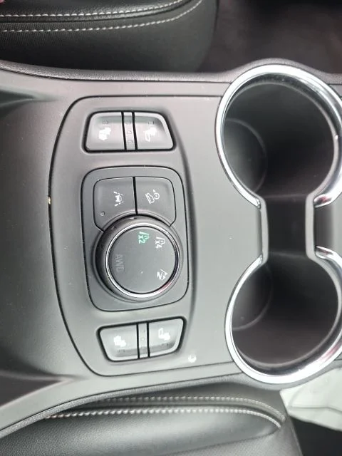 2023 GMC Terrain SLT - Photo 21