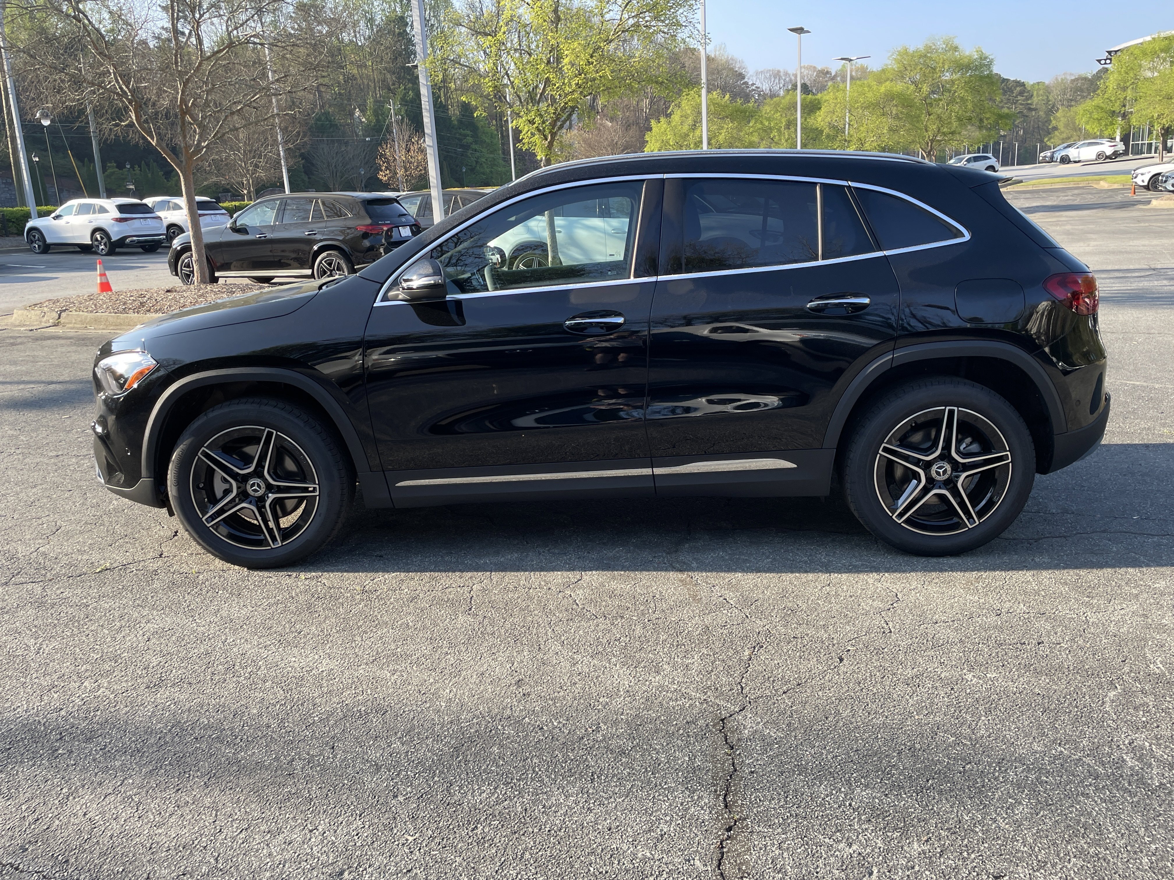 New 2026 Night Black Mercedes-Benz GLA 250 SUV image 12