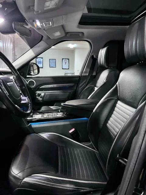 Used 2017 Black Land Rover First Edition image 12