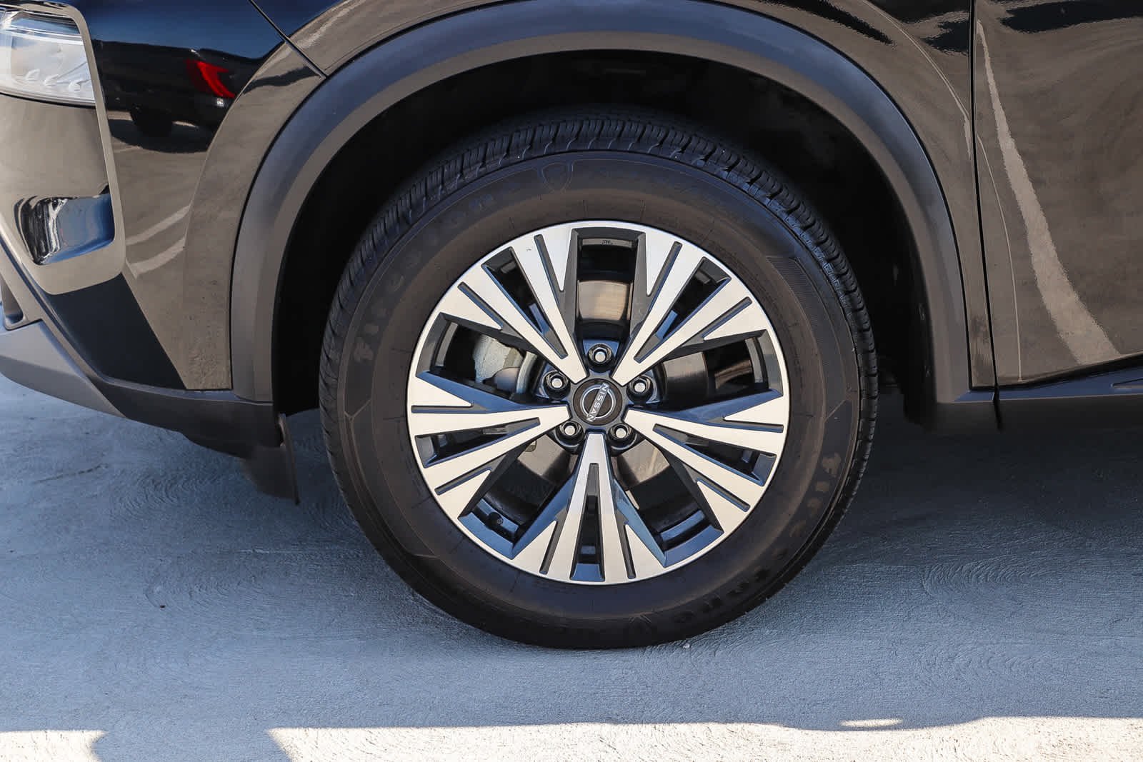 Used 2022 Super Black Nissan SV image 11