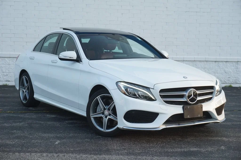 Used 2015 Mercedes-Benz C-Class C300 Luxury with VIN 55SWF4KB3FU041889 for sale in Grayslake, IL