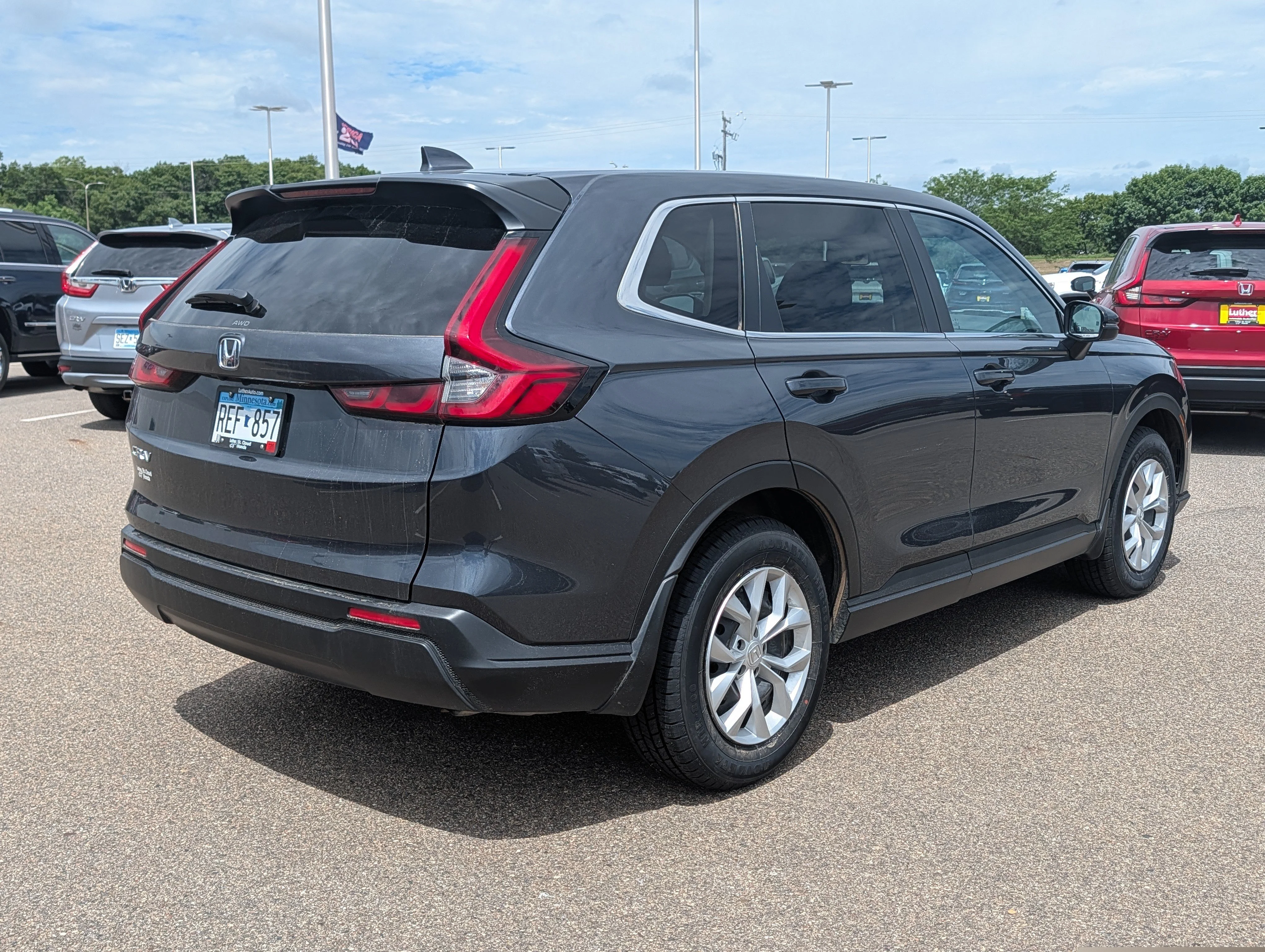 Used 2025 Meteorite Gray Metallic Honda LX image 4