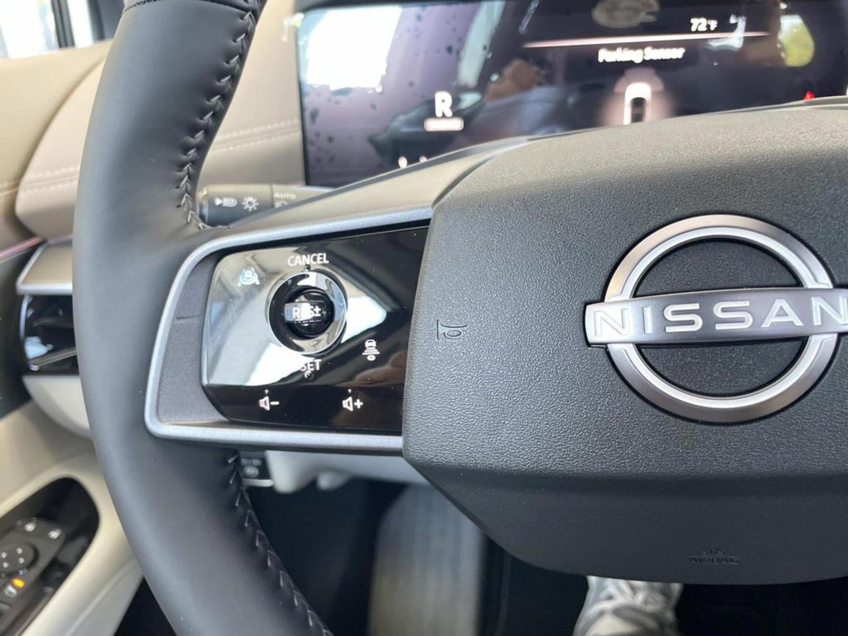 New 2026 Everest White Pearl TriCoat / Super Black Two-tone Nissan Platinum image 27