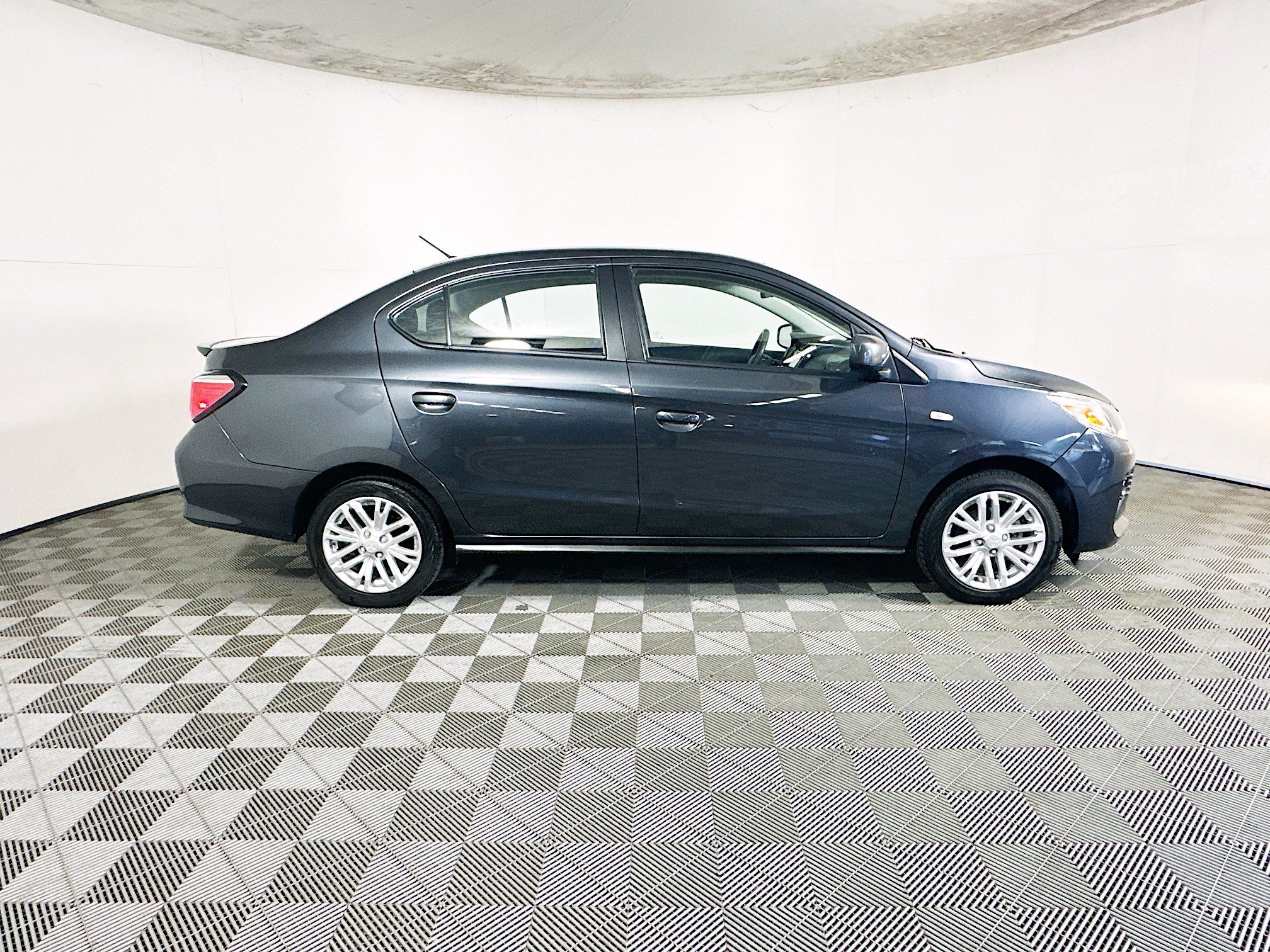 Used 2024 Black Mitsubishi ES image 2