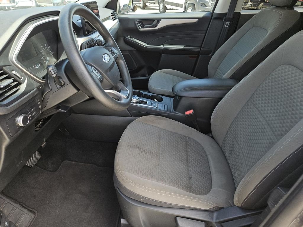 Used 2022 Gray Ford SE image 12