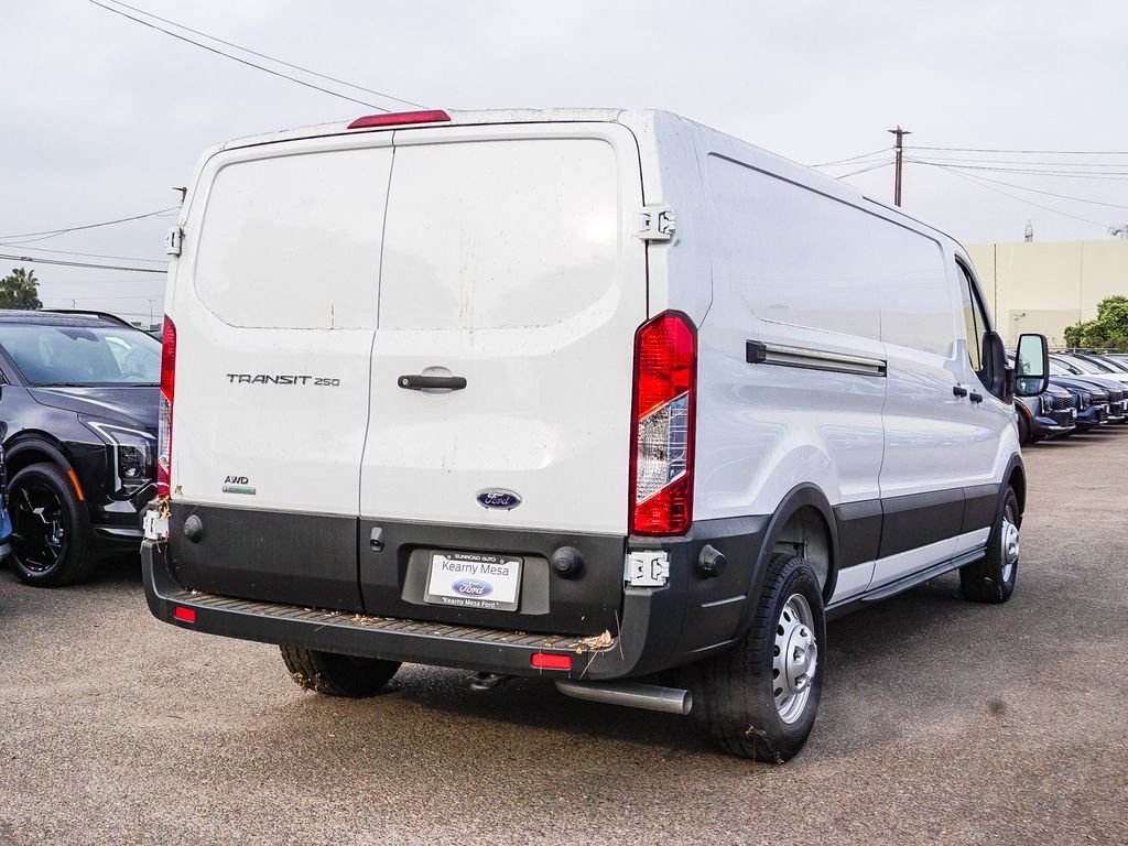 New 2025 Oxford White Ford Base image 6