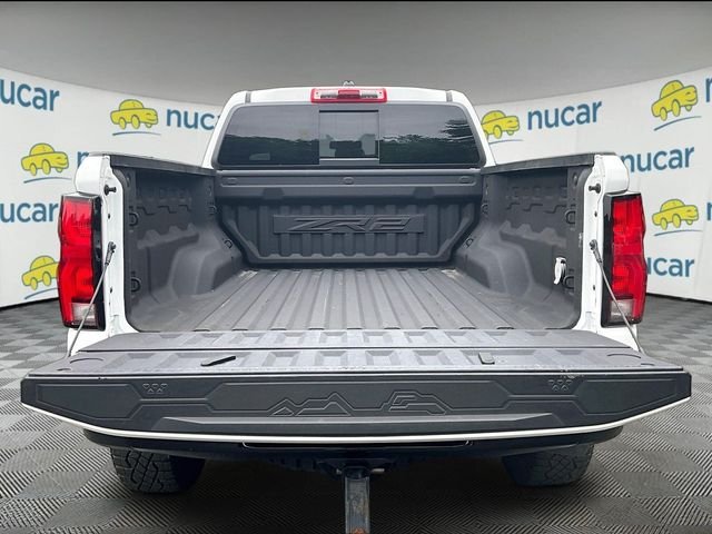 Used 2024 White Chevrolet ZR2 image 9