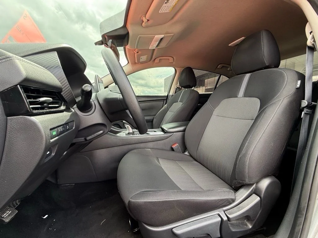 Used 2024 Gray Nissan SV image 19
