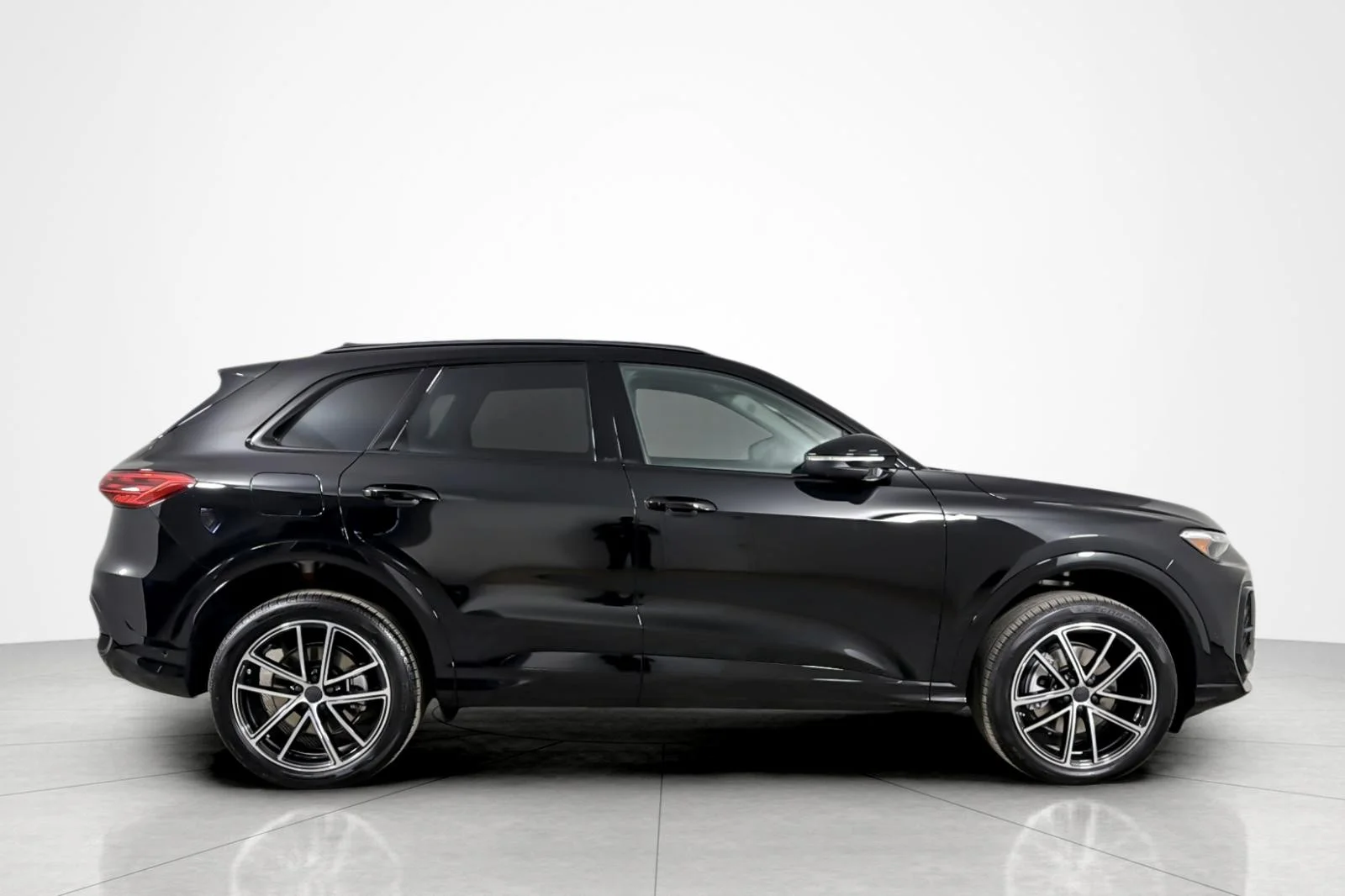 New 2026 Mythos Black Metallic Audi Premium 2.0 TFSI quattro image 7